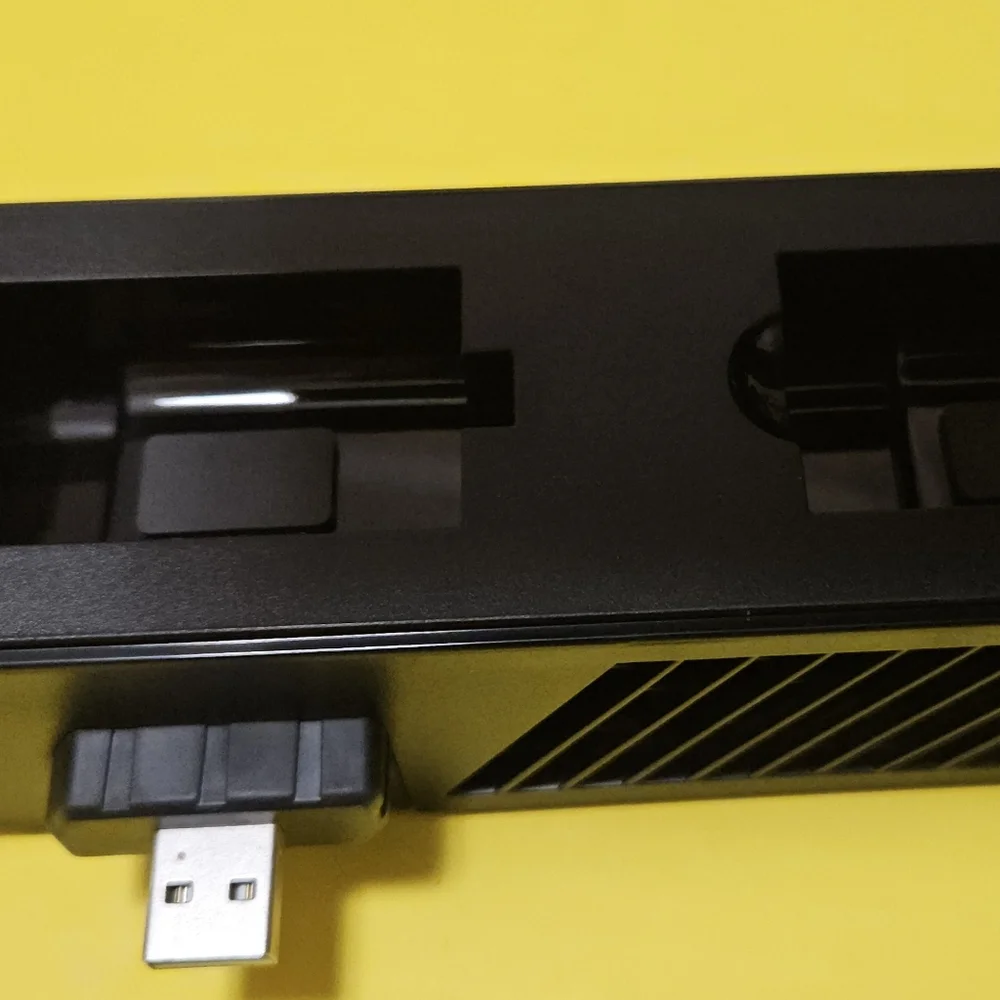 Nyko Xbox One Modular Power Station With 2 Rechargeable Batteries